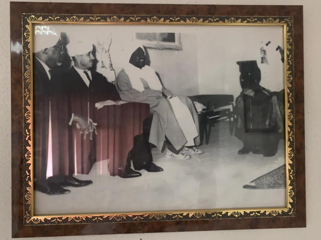 إسماعيل محمد طاهر والملك فيصل بن عبدالعزيز آل سعود